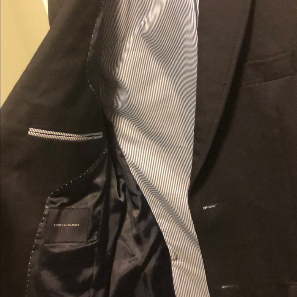 Tommy Hilfiger Trim Fit Navy Blazer - Picture 3 of 5